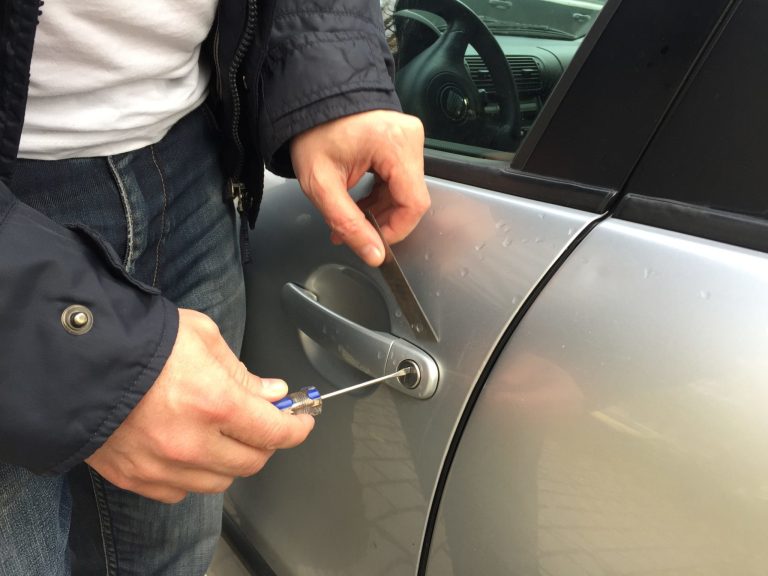 Medieșean identificat de polițiști după ce a comis un furt în Sibiu
