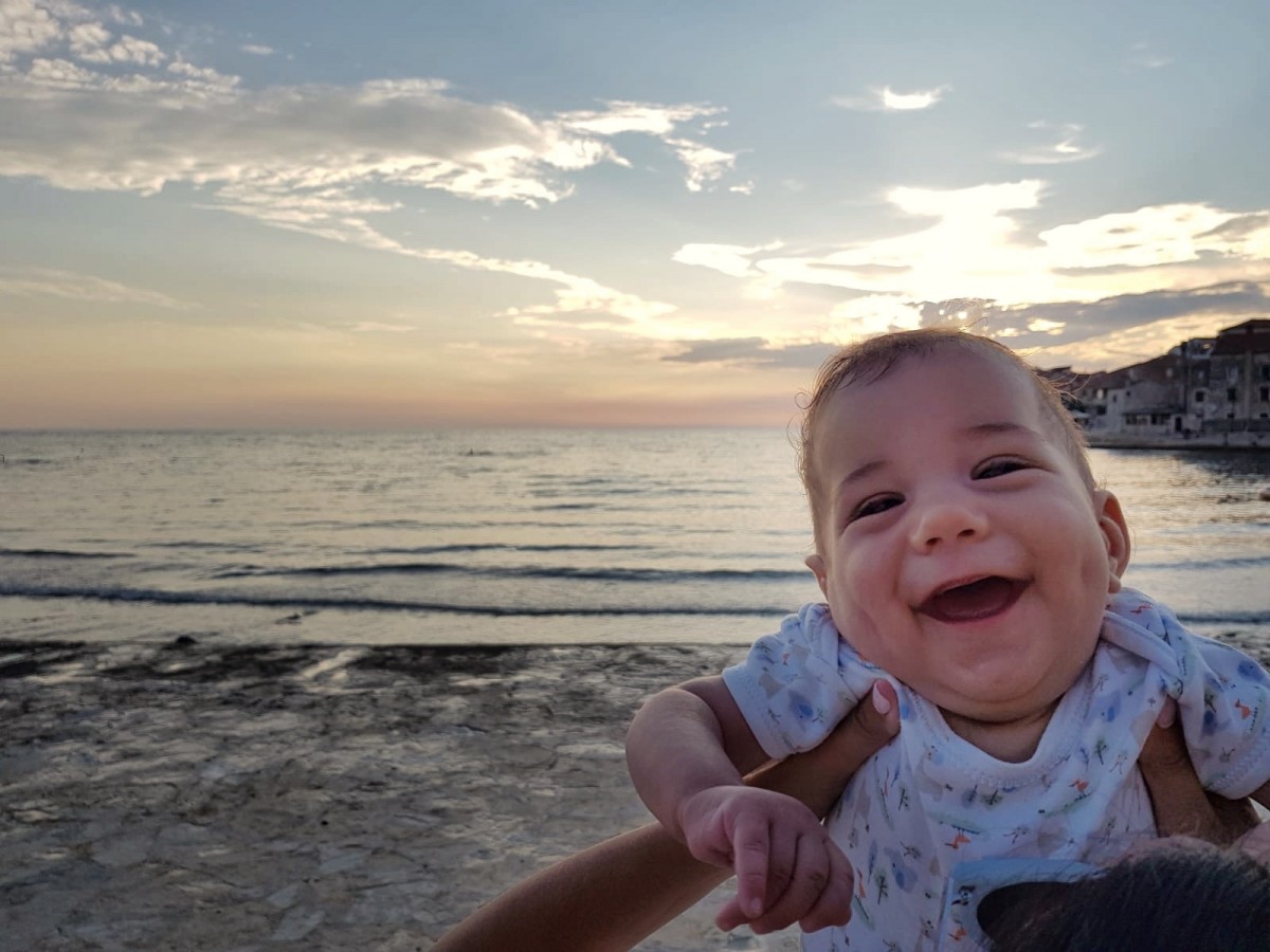 Mihai are 6 luni și o nevoie imensă de oamenii cu suflet mare