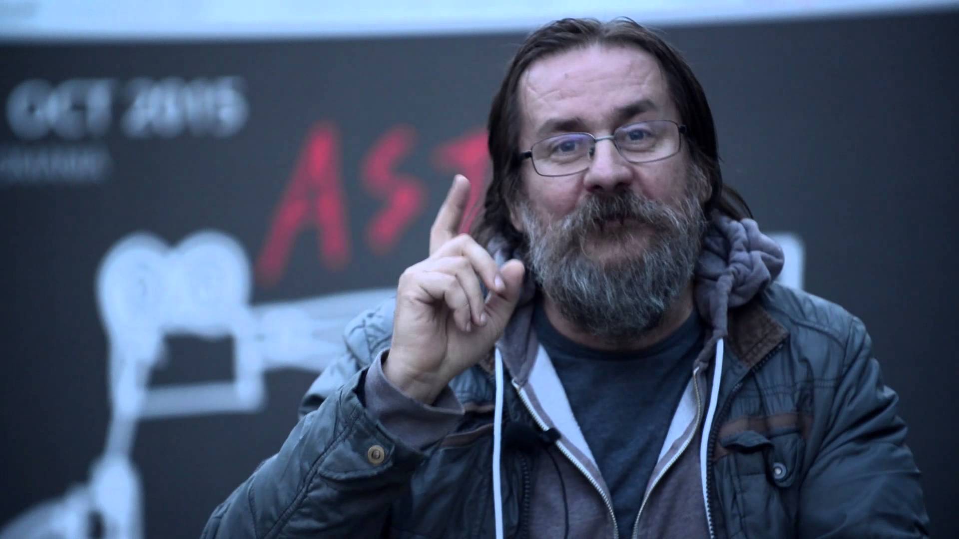 Artistul Dan Perjovschi va returna banii strânși pentru „Cumințenia Pământului”