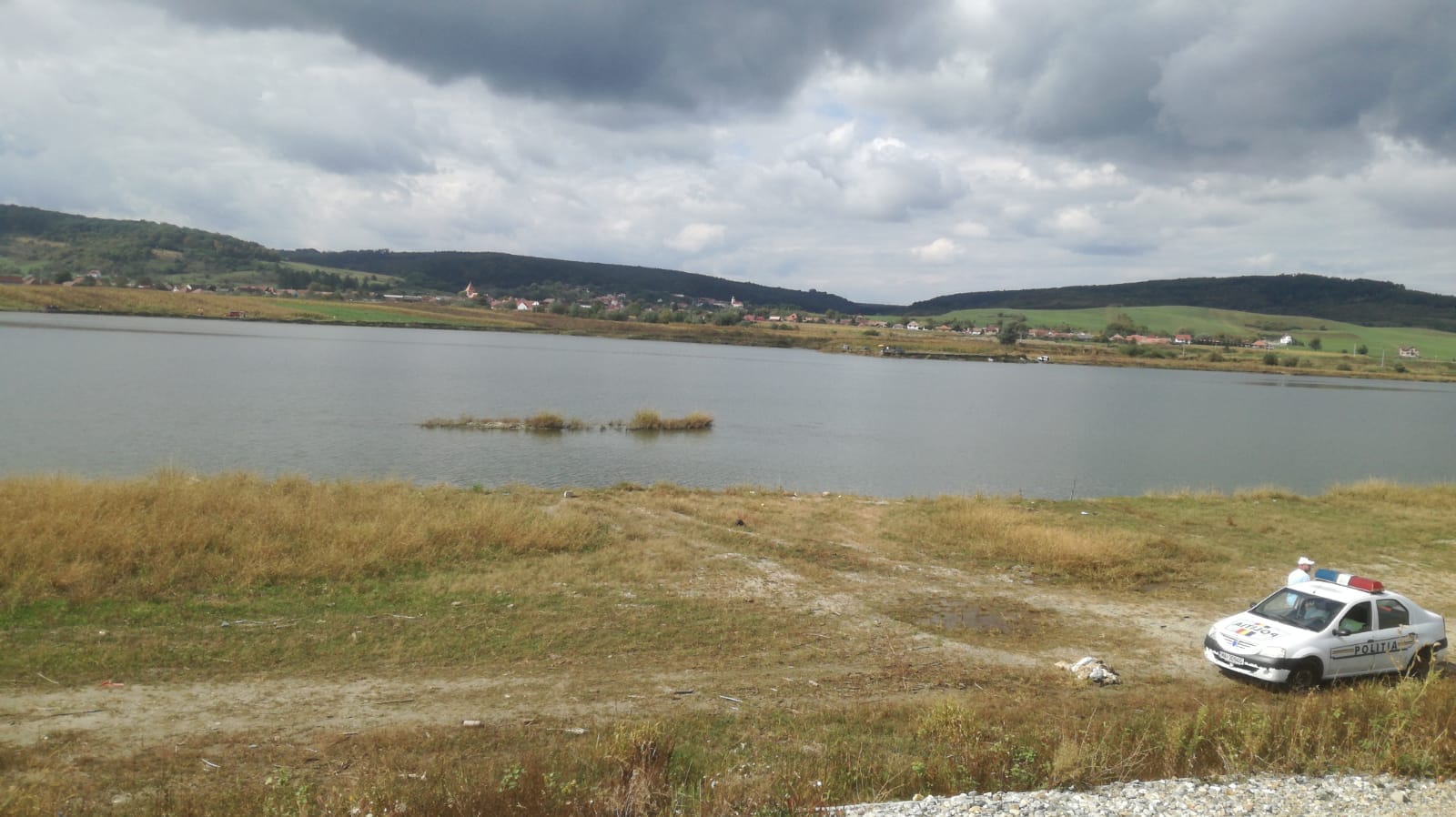 UPDATE. VIDEO. Bărbatul înecat în Olt a fost găsit decedat