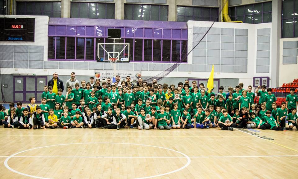 Baschetbaliștii de la Alpha se pregătesc de Campionatul U13 în Sala Transilvania