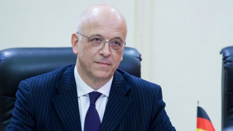 Ambasadorul Germaniei: Ar fi util dacă întreg Guvernul s-ar distanţa de defăimările la adresa minorităţii germane