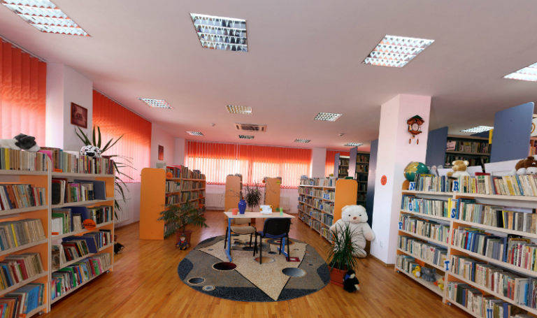 „Eminescu în lumea contemporană” la Biblioteca „Stephan Ludwig Roth” Mediaş