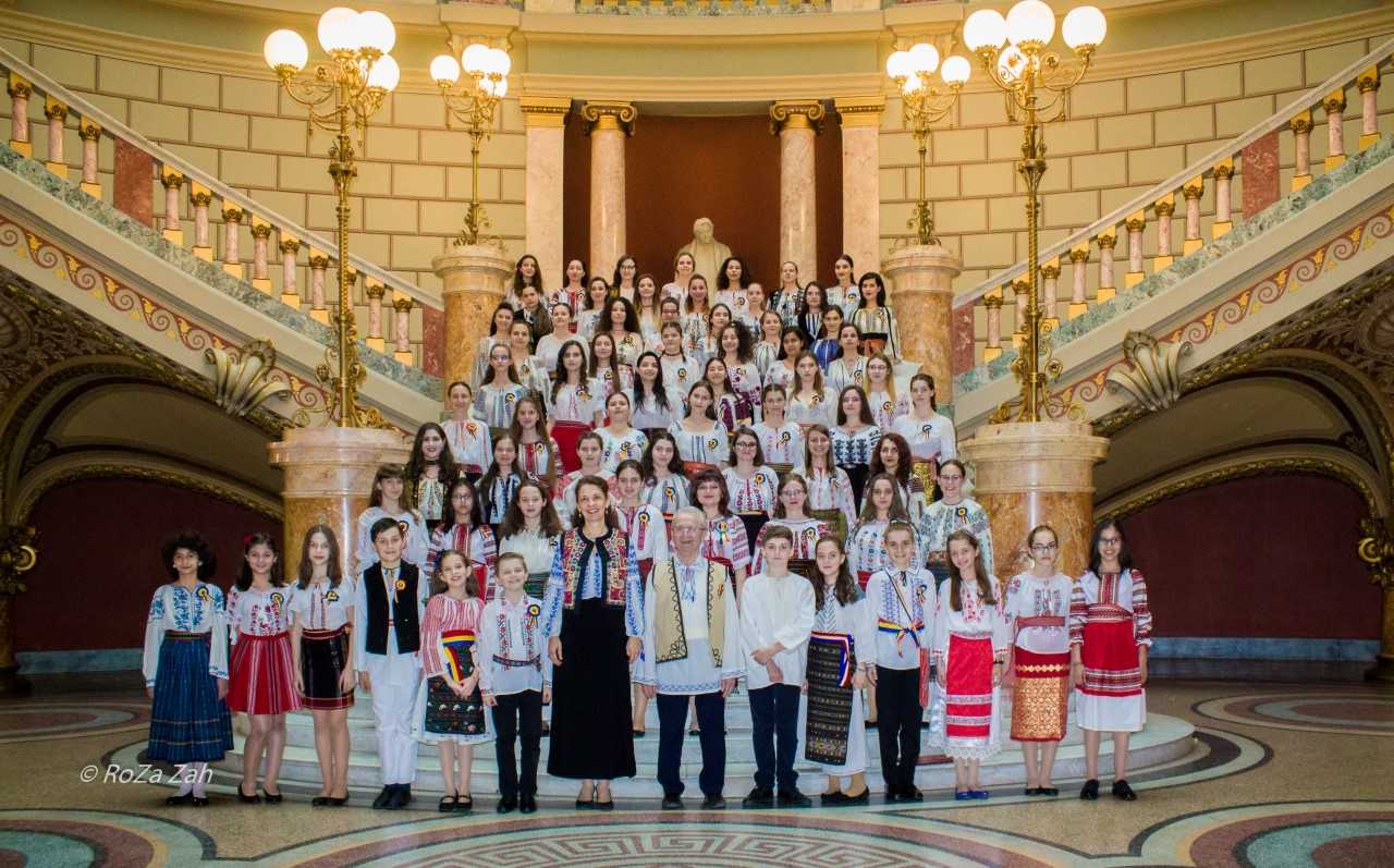 Corul de copii și tineret al Patriarhiei Ortodoxe Române concertează la Sibiu
