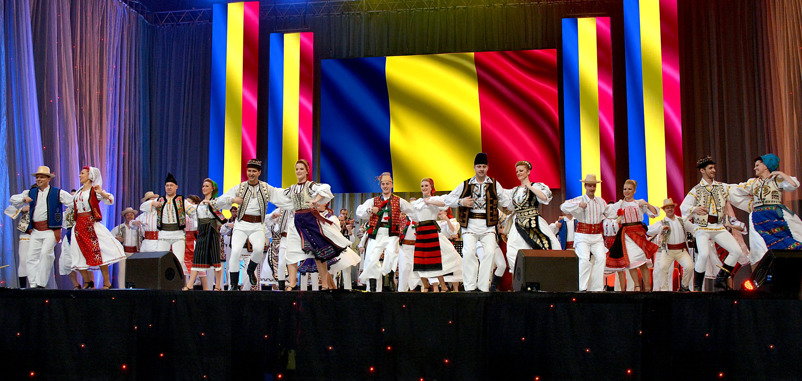 SIBIUL MARCHEAZĂ ANUL CENTENARULUI