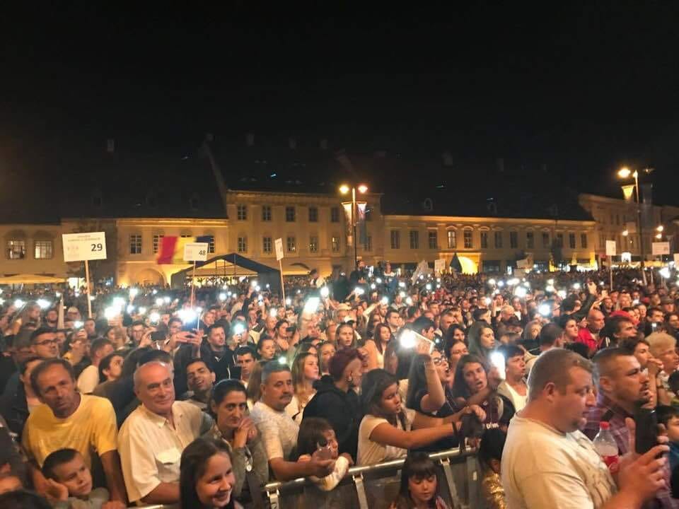 Andra și Compact B pe scenă la finalul ITO 2018