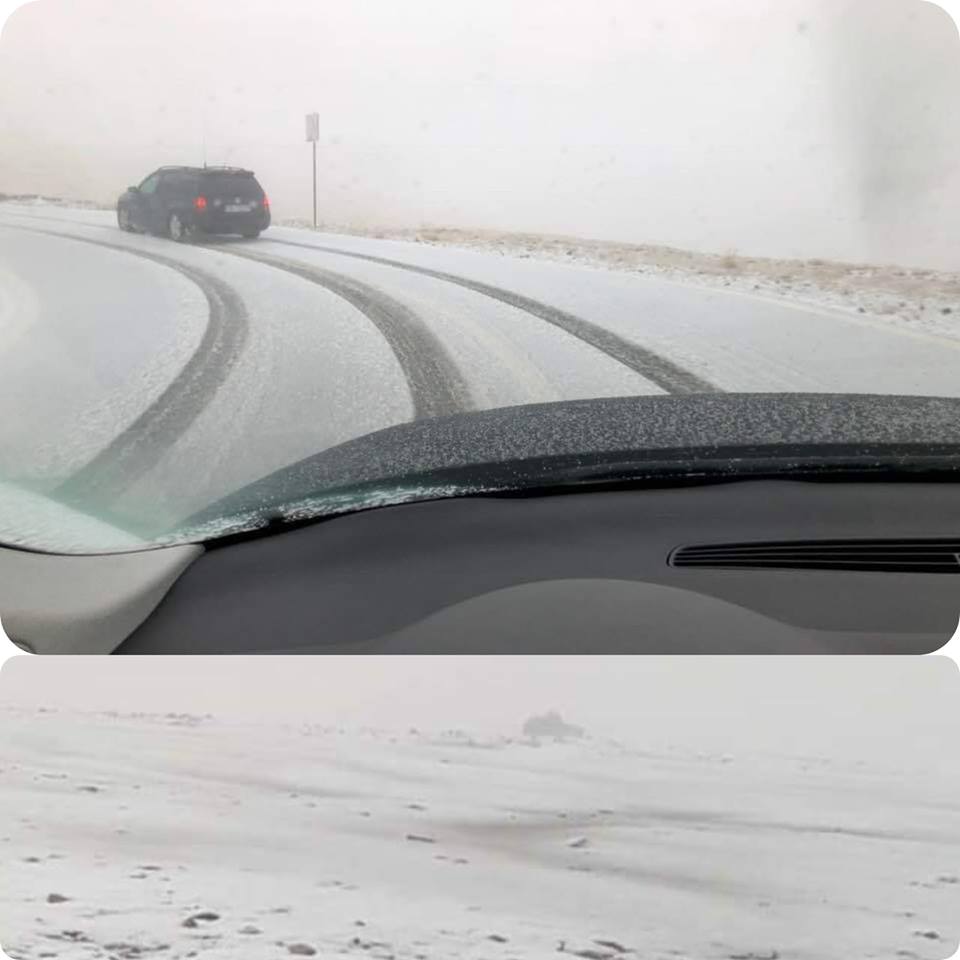 Transalpina, închisă circulaţiei din cauza ninsorii