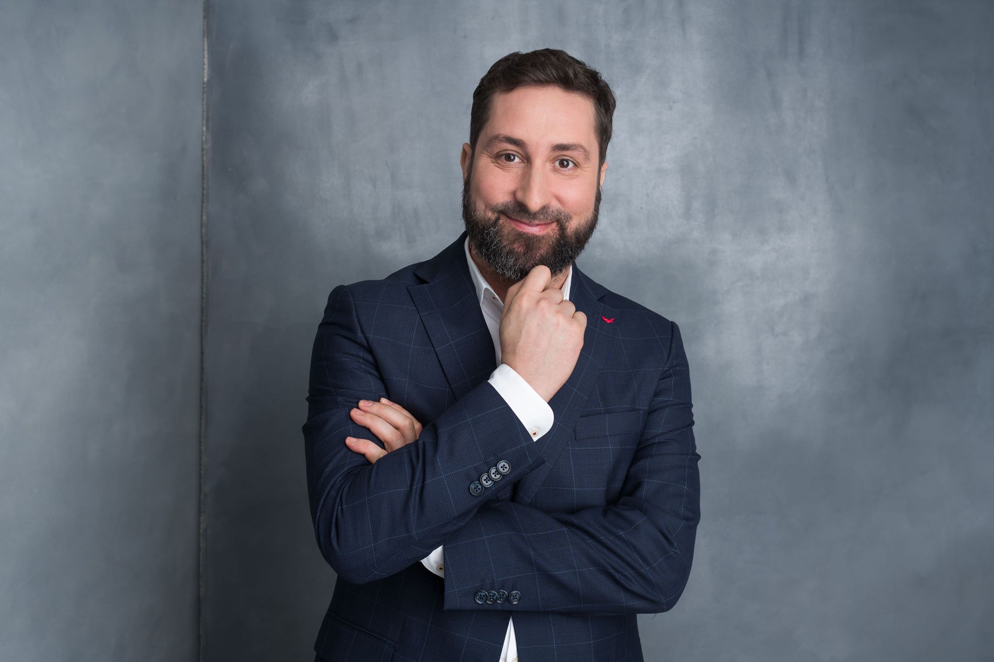 Jurnalistul Cosmin Savu: „Eu sunt ca un hârciog care adună tone de informații până să fie valorificate într-o anchetă jurnalistică”