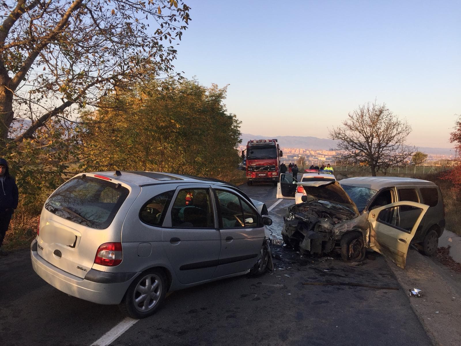 3 autoturisme implicate într-un accident în Dealul Dăii