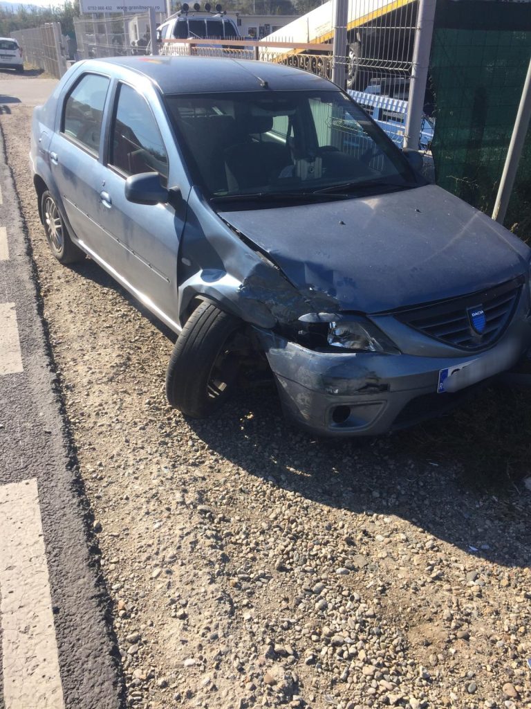FOTO – 3 persoane rănite într-un accident rutier pe DN 14
