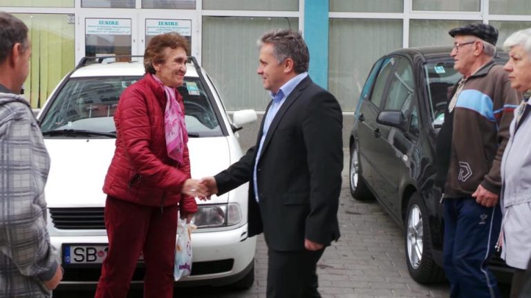 FOTO – Edilii s-au întâlnit cu medieșenii din cartierul Gura Câmpului