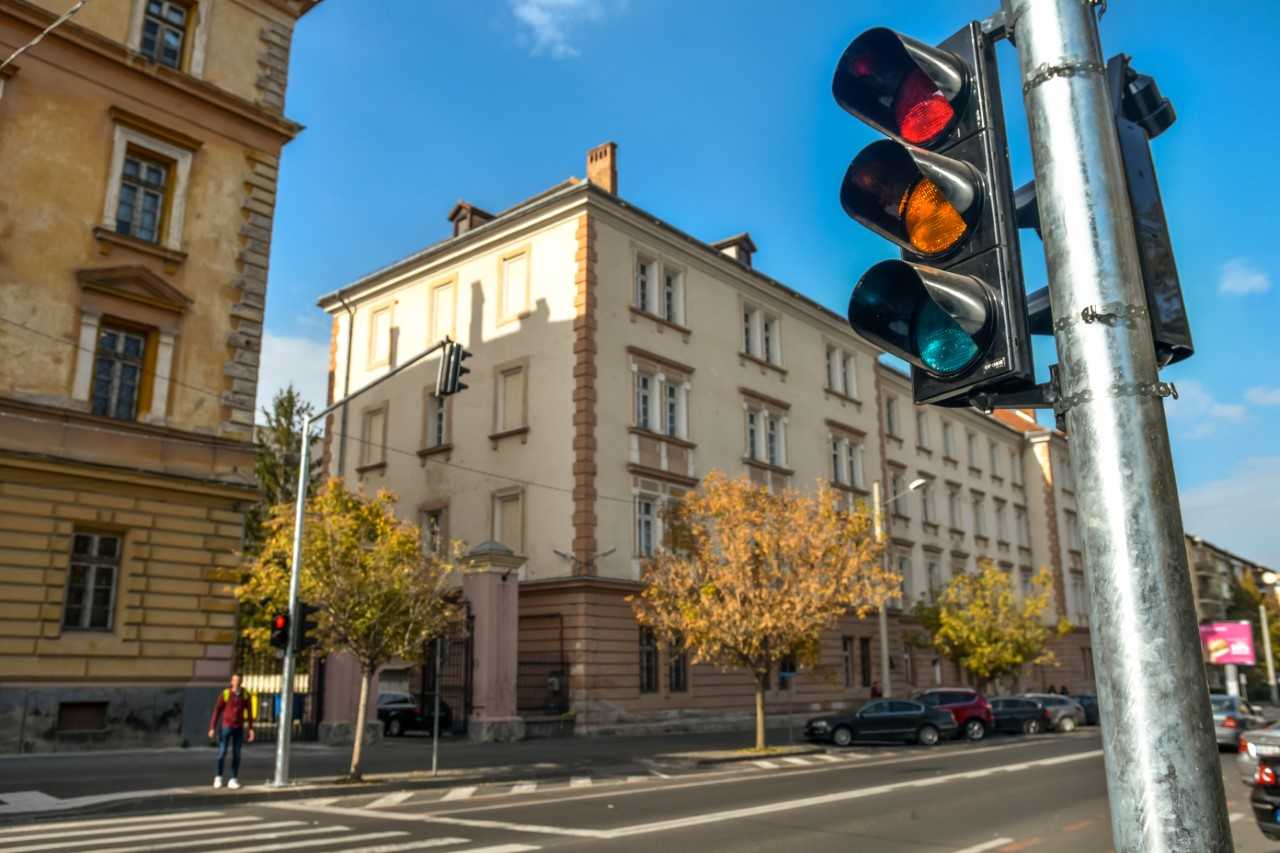 4 noi semafoare cu buton pe străzile din Sibiu