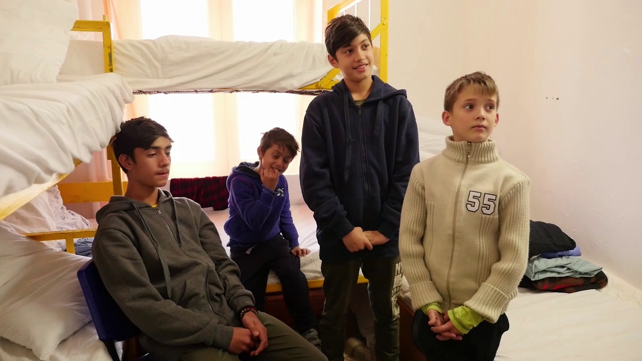 FOTO: Cât de puternică devine o mamă pentru copiii ei! Povestea unei familii greu încercate de soartă