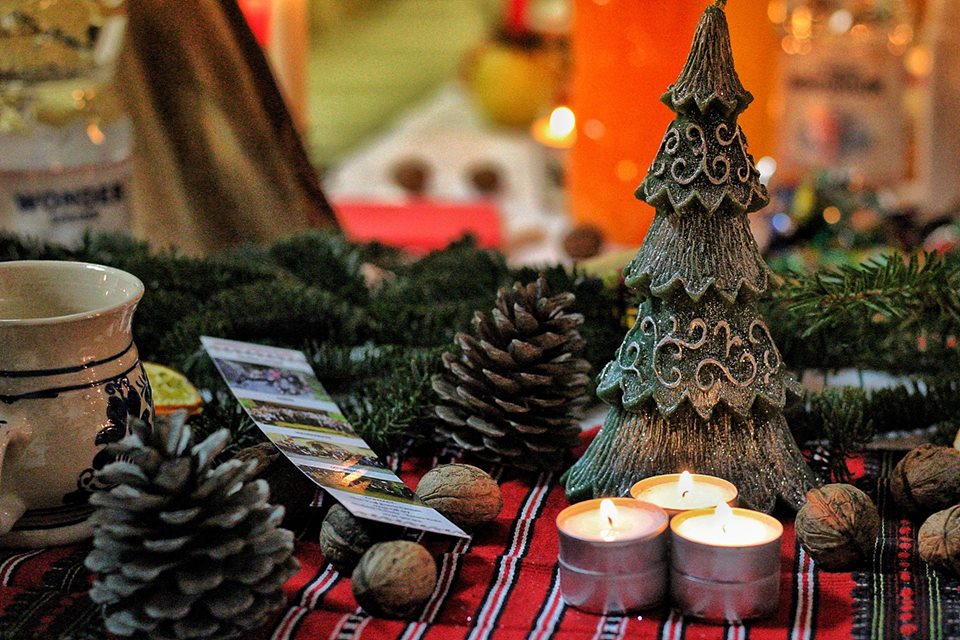 Ceata de colindători a Organizației Tinerilor din Sibiu poposește la Sala Thalia