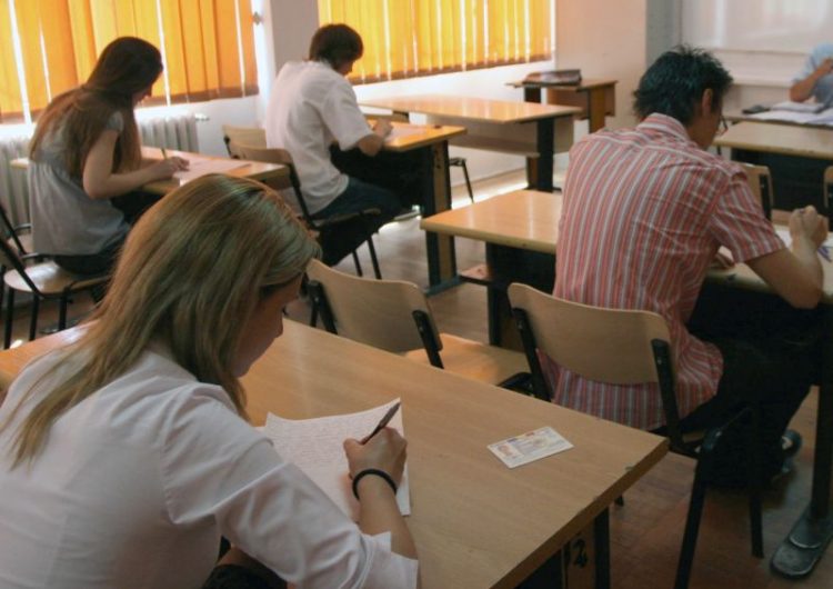 Candidații înscriși la BAC-ul de toamnă au susținut, astăzi, a treia probă scrisă