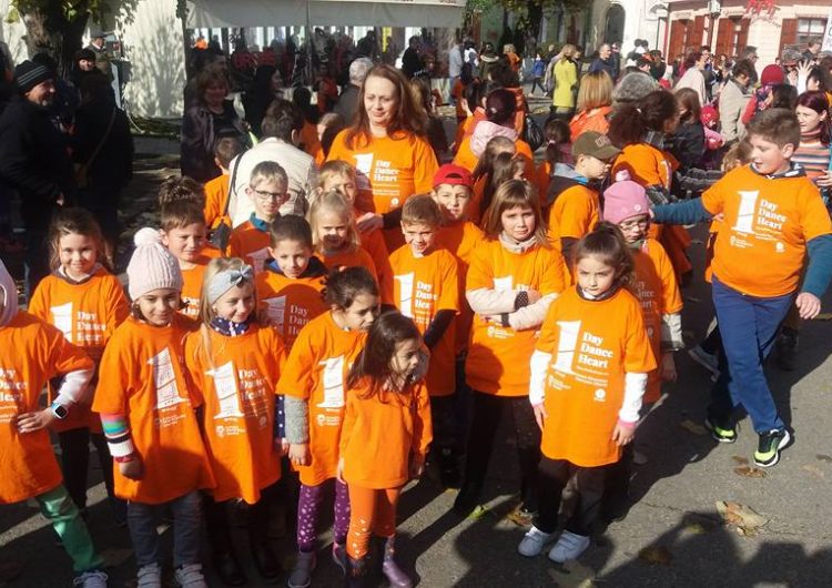 Medieșenii, așteptați la „Dance for Kindness”