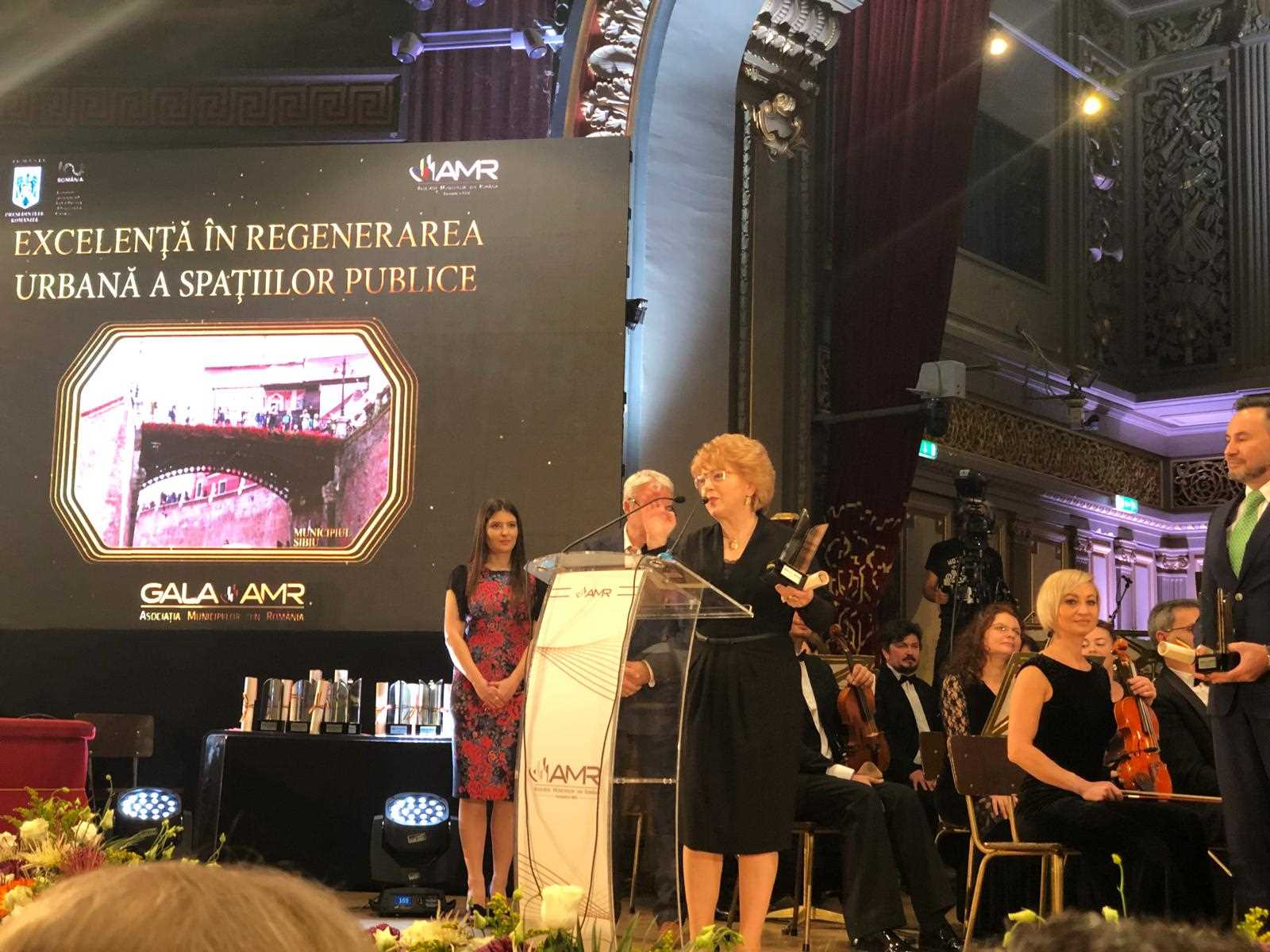 FOTO – Sibiul, premiat din nou la Gala Asociației Municipiilor din România