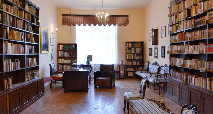 Cărţi în variantă electronică, la Biblioteca Judeţeană ASTRA Sibiu