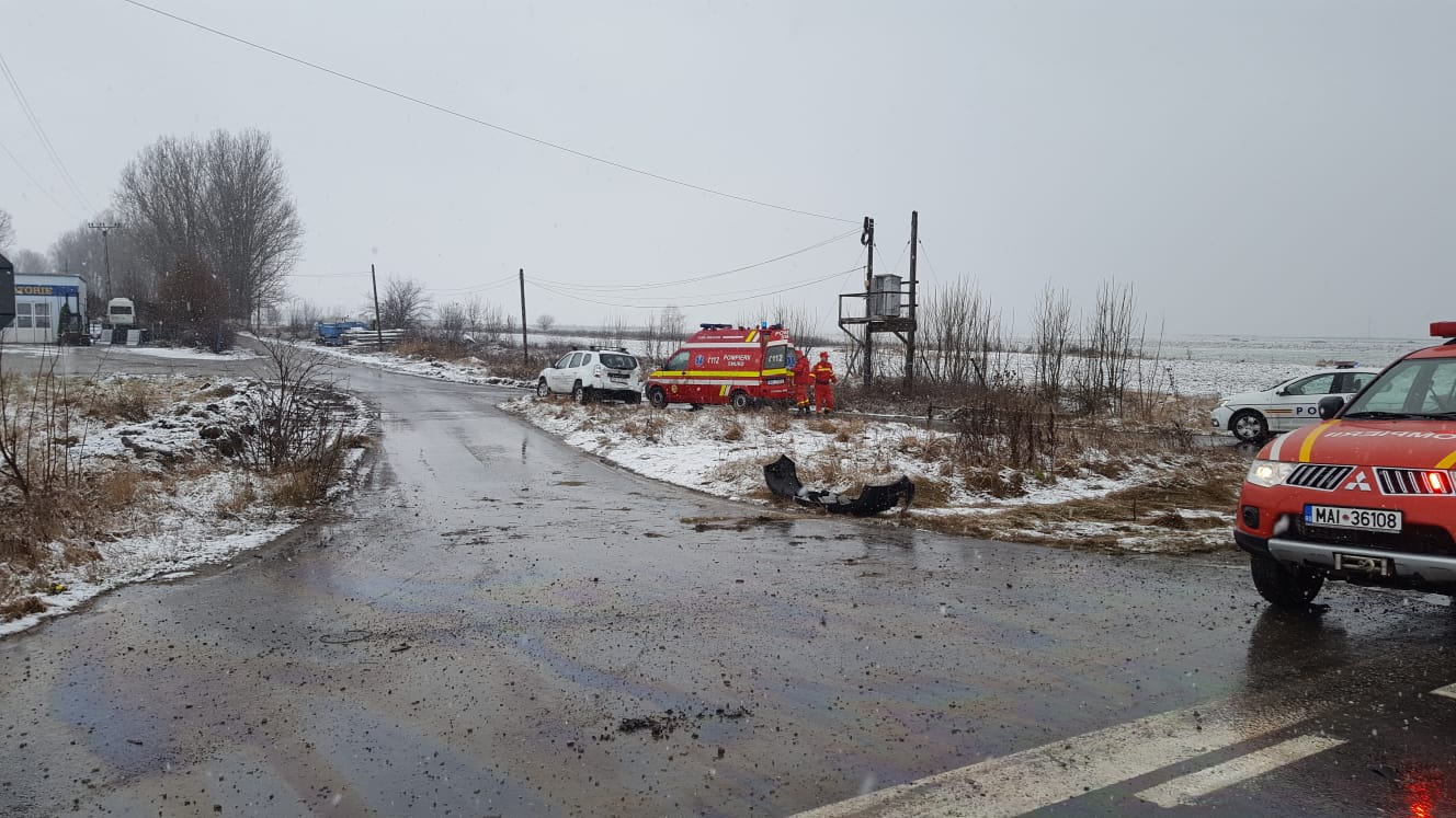 Accident pe DN1, la ieșire din Avrig. Un șofer nu a păstrat distanța