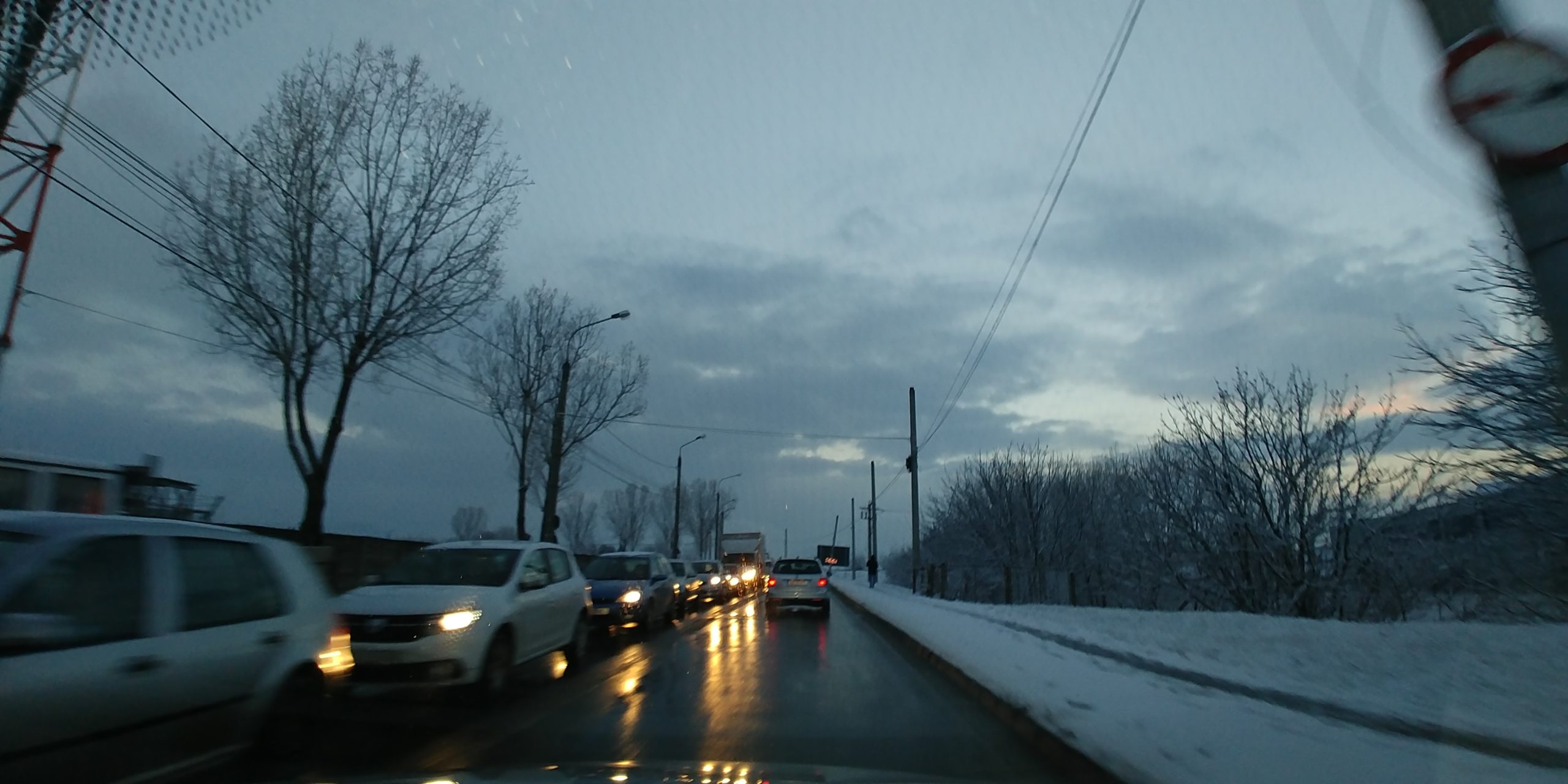 7 utilaje, in teren pentru deszapezirea municipiului