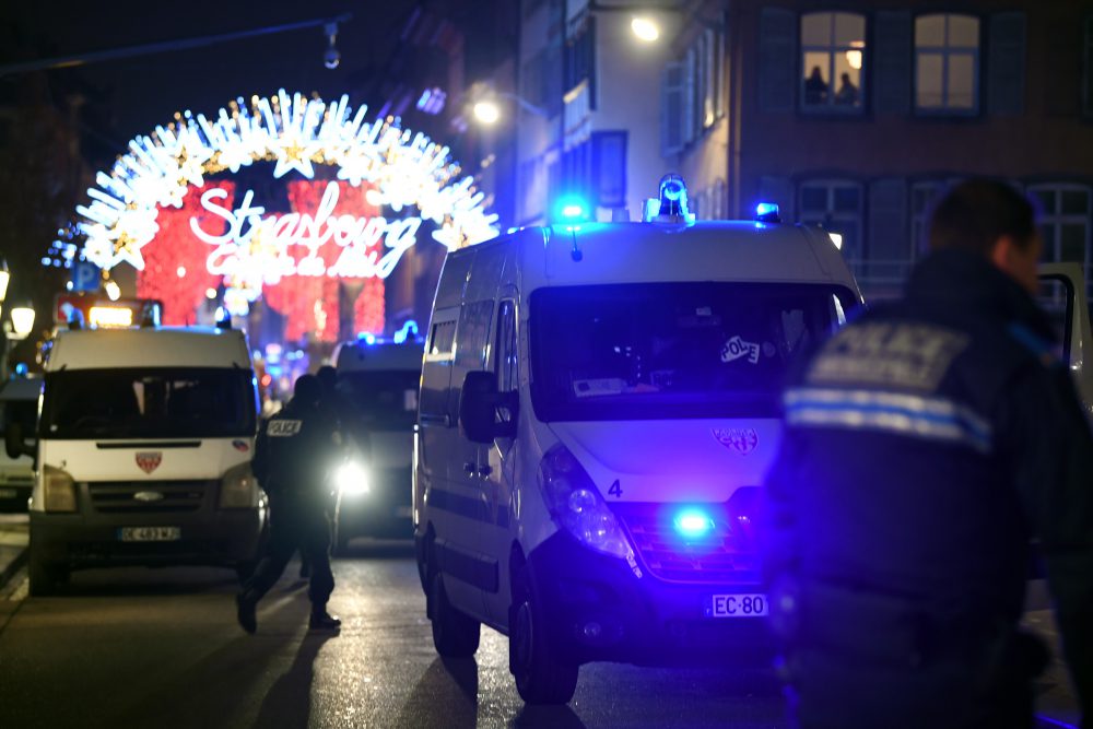 Atac armat la Strasbourg: Europarlamentarii au fost evacuaţi din clădirea PE