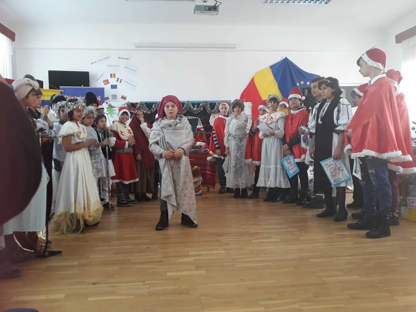 FOTO – Decembrie bogat în evenimente pentru elevii CȘEI Turnu Roșu