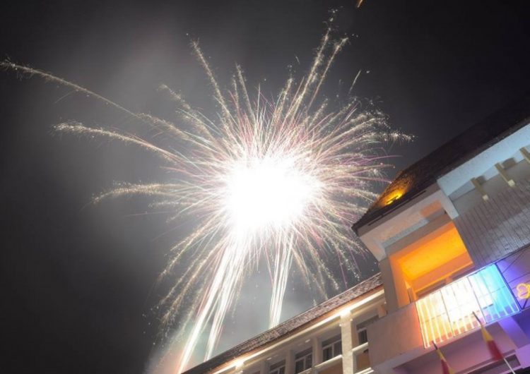 Medieșenii, așteptați la focul de artificii din noaptea de Revelion