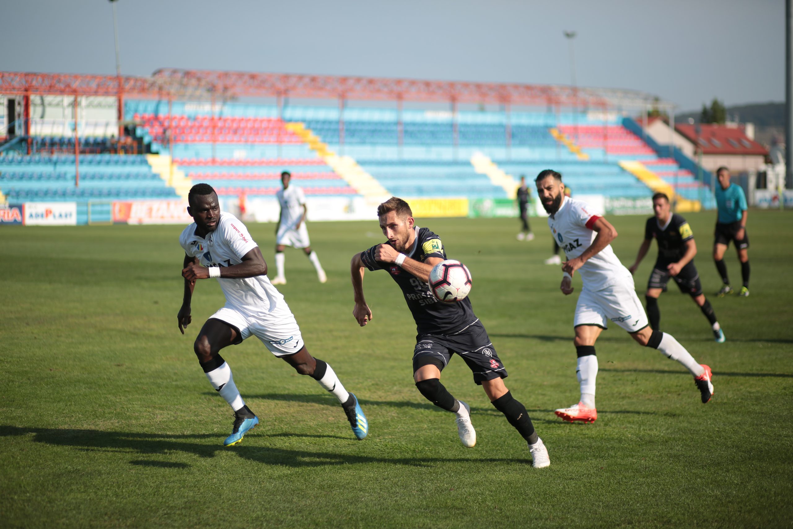 2 jucători nu vor putea evolua pentru FC Hermannstadt la Mediaș