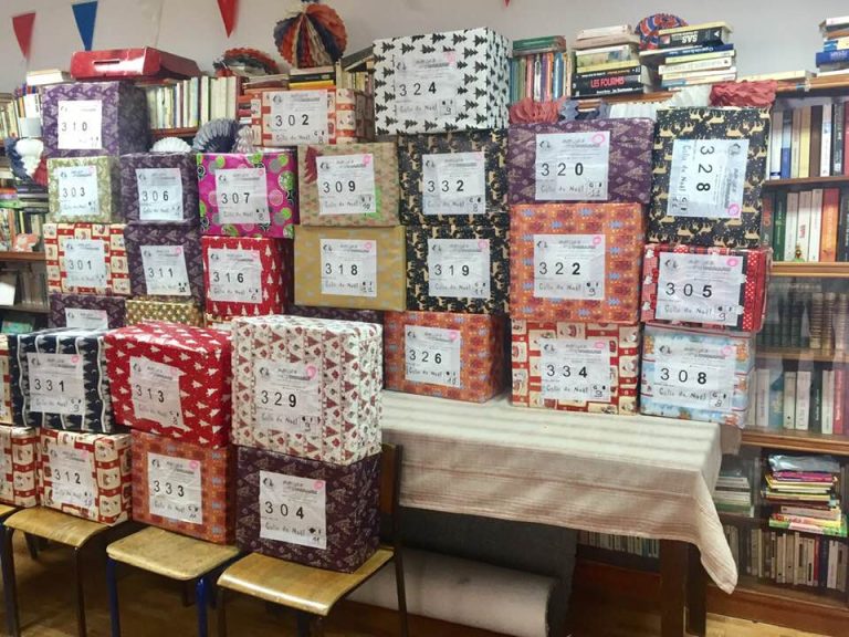 FOTO – Pere Noel a adus cadouri din Franța pentru copiii din nordul județului