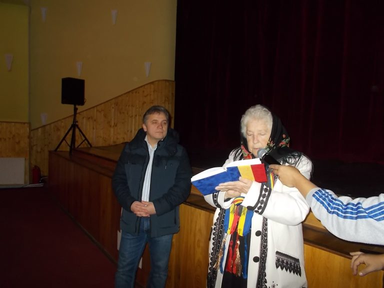 FOTO – Octogenari premiați de Primăria Mediaș