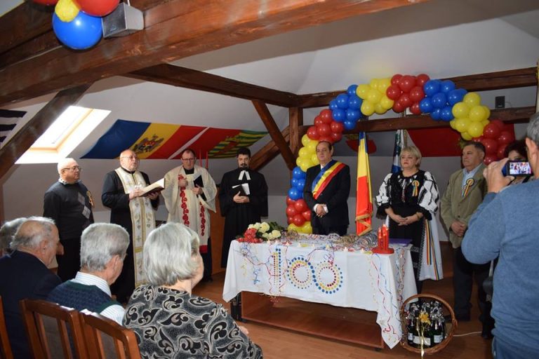 FOTO – Cupluri premiate de Ziua Națională, la Copșa Mică