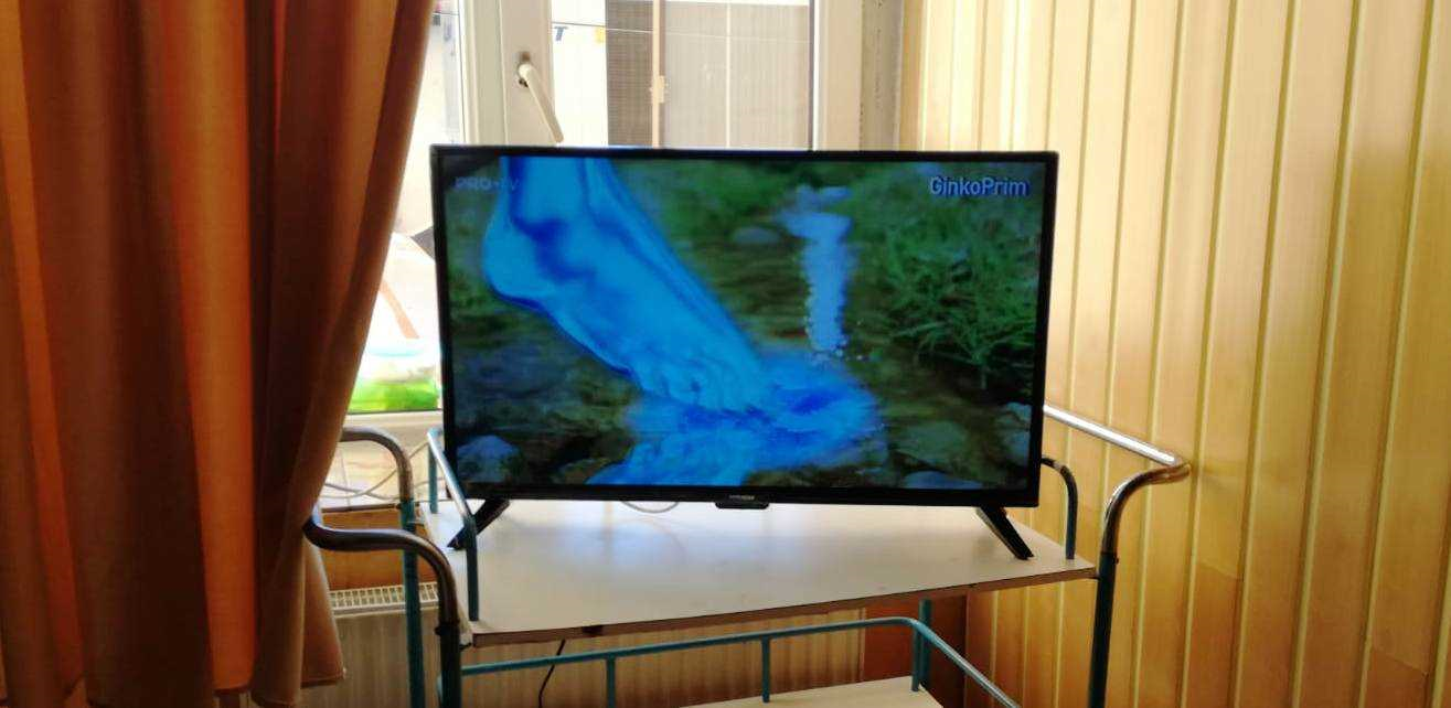 FOTO – Moș Nicolae a adus 28 de televizoare pentru pacienții Spitalului Județean Sibiu