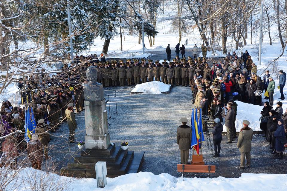 Ziua Culturii Naționale, marcată la statuia lui Mihai Eminescu, în Parcul Sub Arini