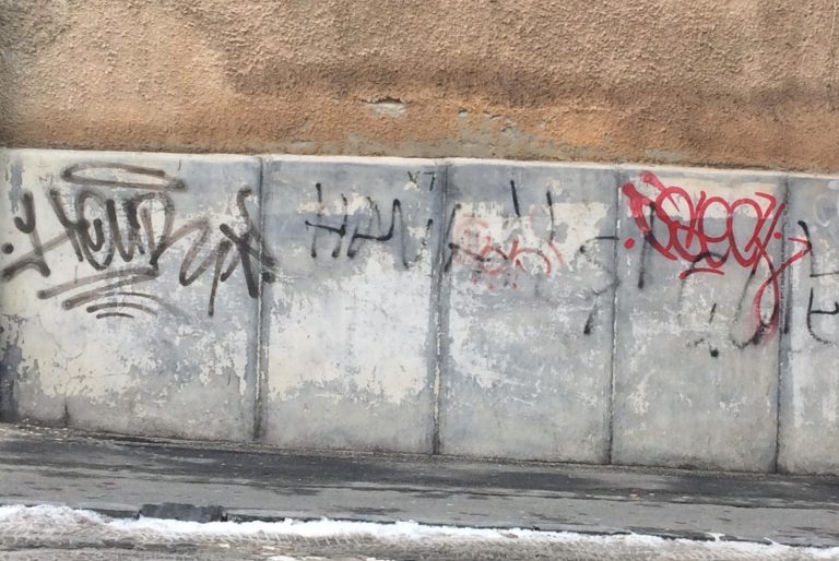 Amenzi pentru sibienii care au desenat cu graffiti pe zidurile orașului