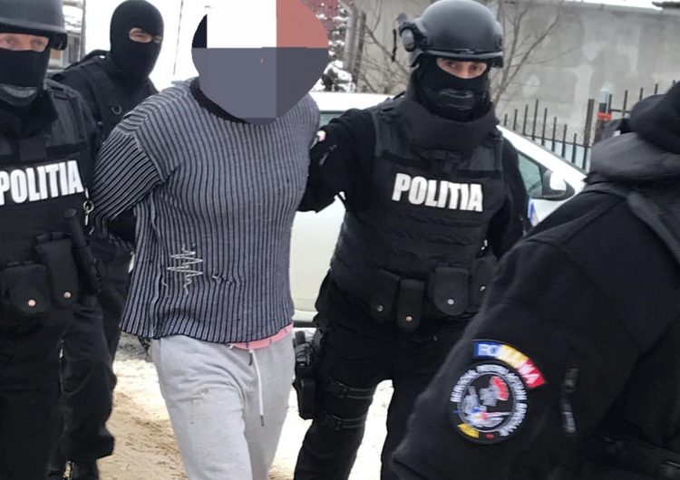 Suspecții crimei din Mediaș rămân în arest preventiv