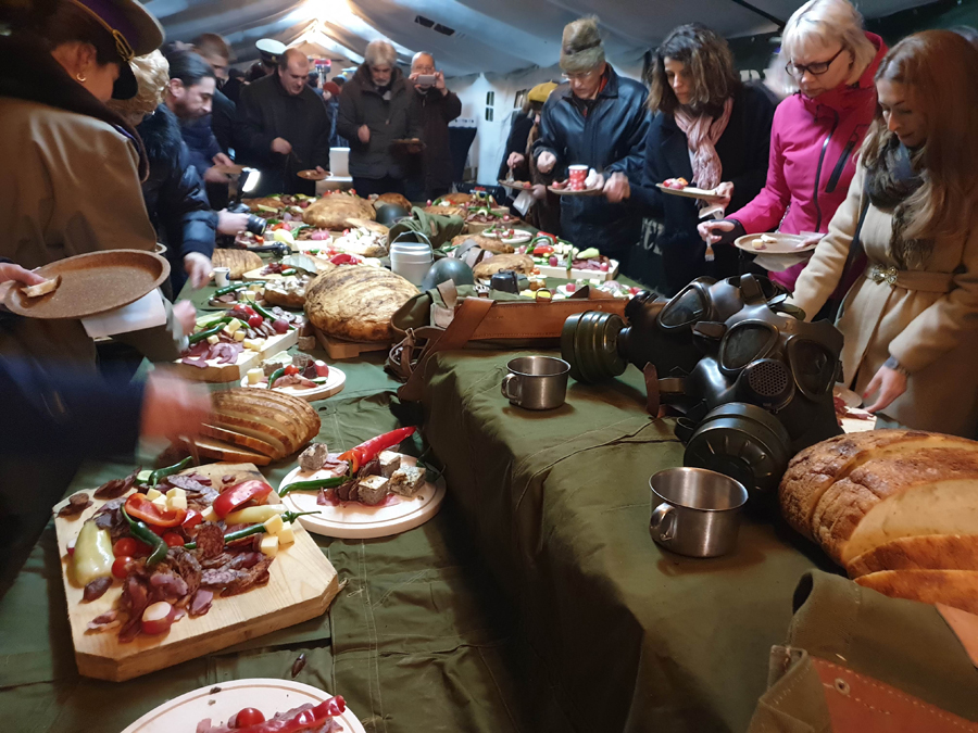FOTO & VIDEO Regiunea Gastronomică Europeană Sibiu a început sub semnul festivismului cazon, la Academia Forțelor Terestre