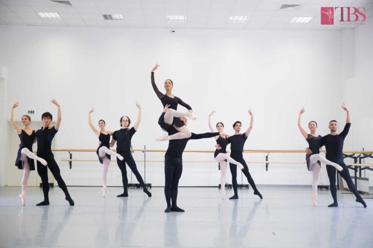 ”Tribut Ceaikovski”, cea mai nouă premieră la Teatrul de Balet Sibiu