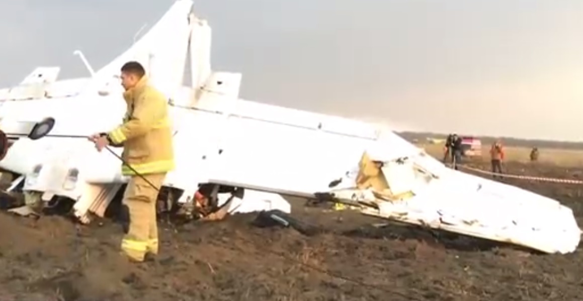 Avion prăbușit la Tuzla, o persoană decedată și pilotul internat în stare gravă