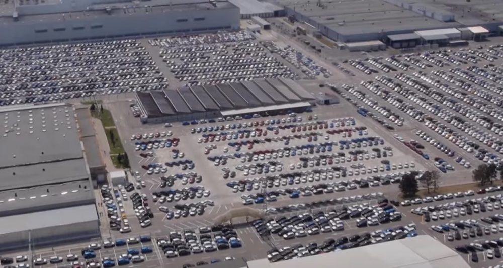 Piața de mașini noi din Sibiu aproape s-a dublat în luna ianuarie. Top 10 mărci auto, preferate de sibieni