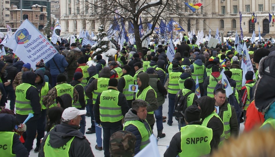 Scrisoarea polițiștilor: 1.000 de persoane pe 8 mai, 5.000 pe 9 mai. Primăria Sibiu spune nu