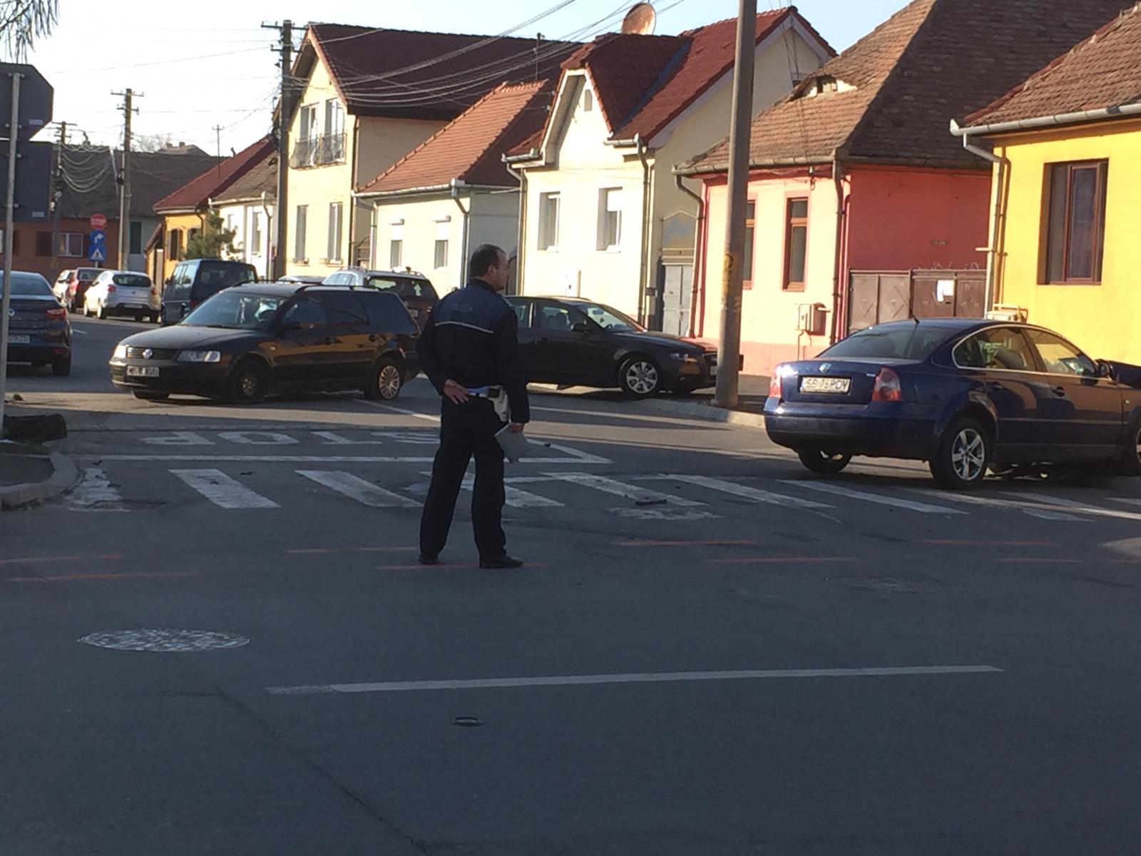 Șapte persoane, dintre care doi copii, au ajuns la spital, în urma unui accident rutier