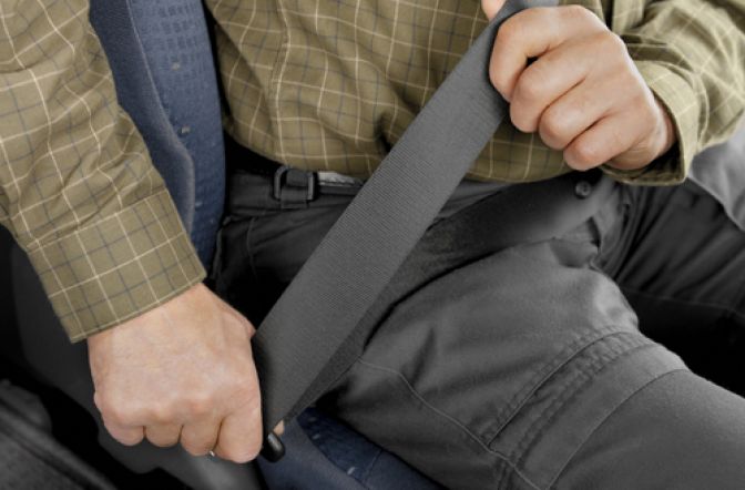 Aproape 100 de amenzi pentru șoferii și pasagerii din Mediaș care nu purtau centurile de siguranță