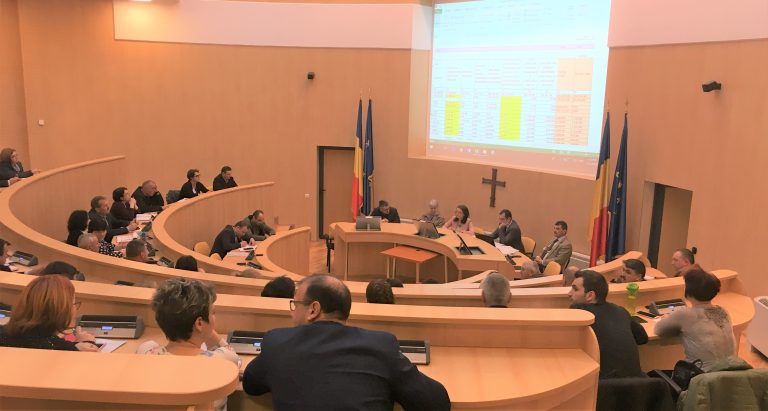 CJ Sibiu și primarii din județ: Au scăzut foarte mult alocările de fonduri pentru lucrările la drumurile județene și comunale