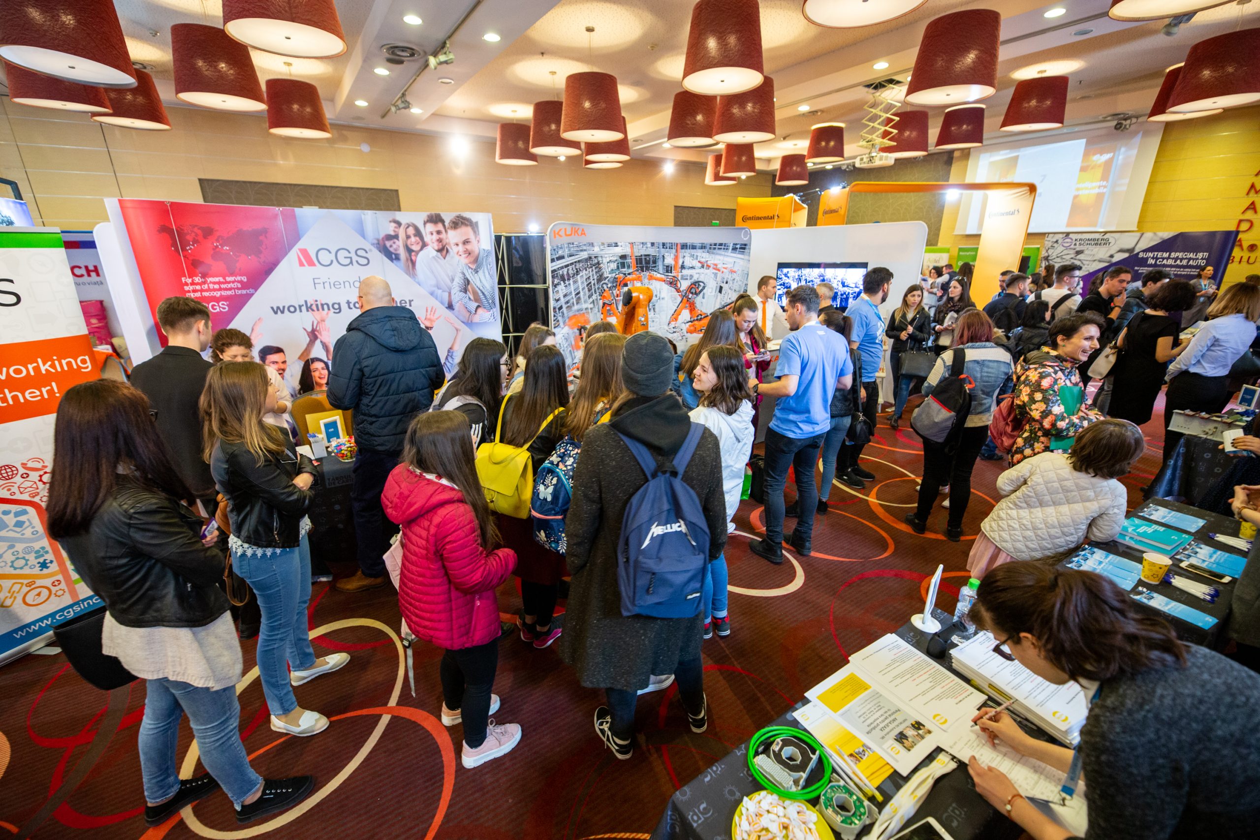 Peste 2000 de persoane au participat la Târgul de Cariere Sibiu