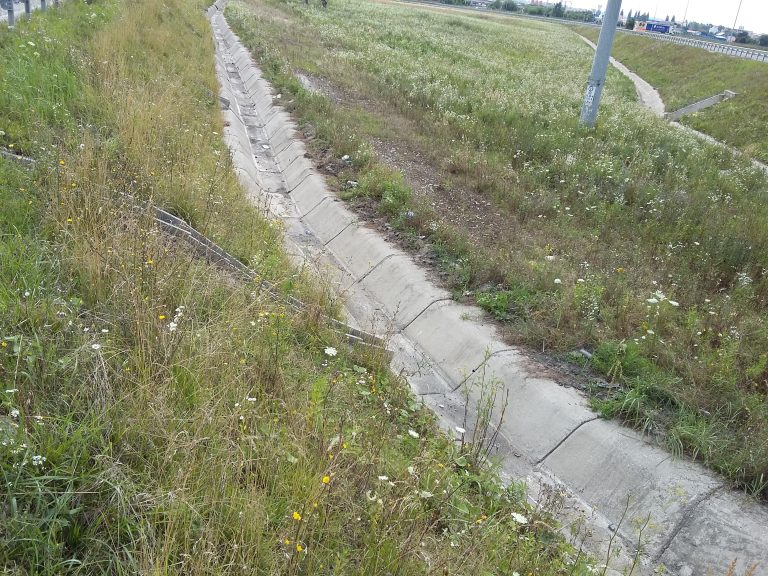 Prefectura Sibiu verifică dacă primăriile au curățat cursurile de apă, șanțurile și rigolele