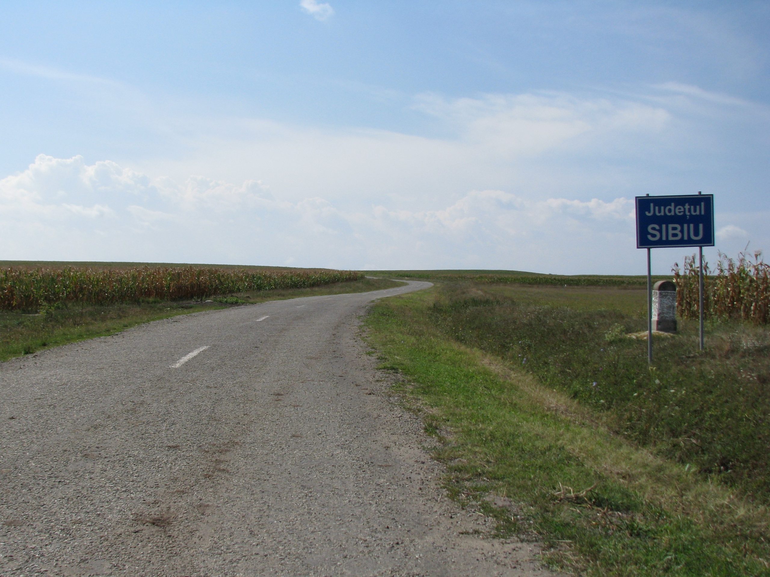 Refacerea drumului DJ 107 B Păuca – Alămor – Mândra – Slimnic va întârzia