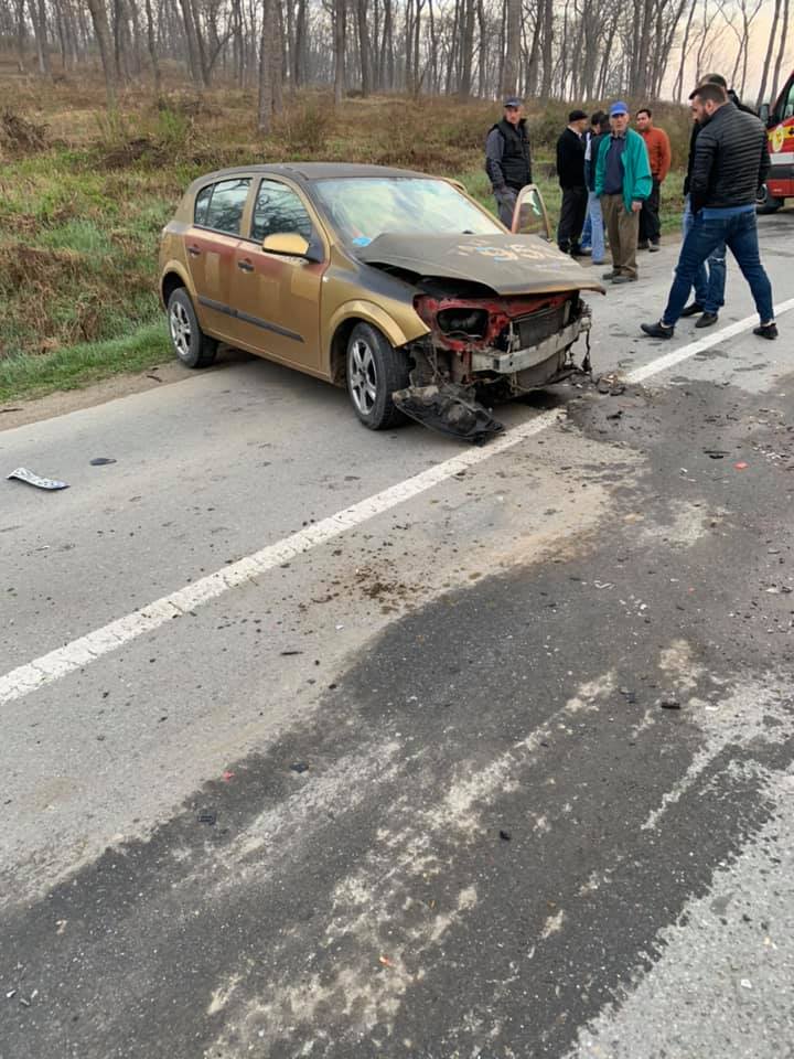 FOTO – Trei persoane rănite într-un accident rutier la Marpod