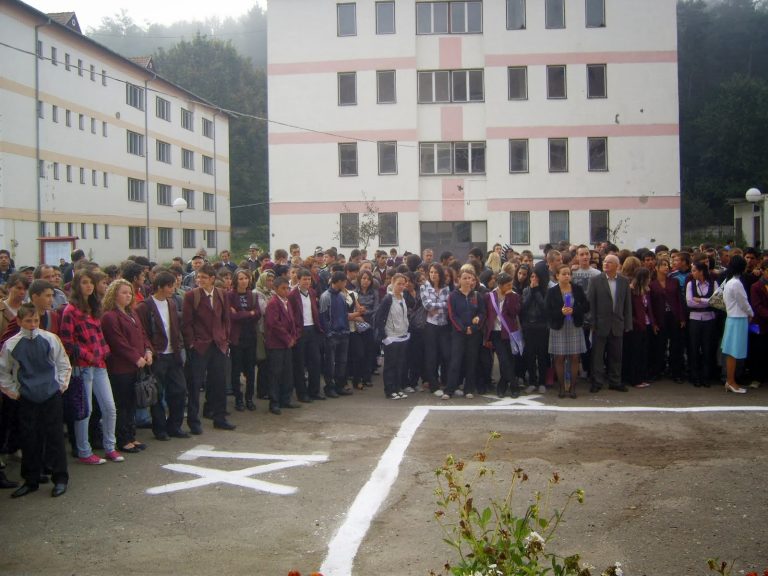 Peste 1.600 de burse pentru elevii din Mediaș în 2019