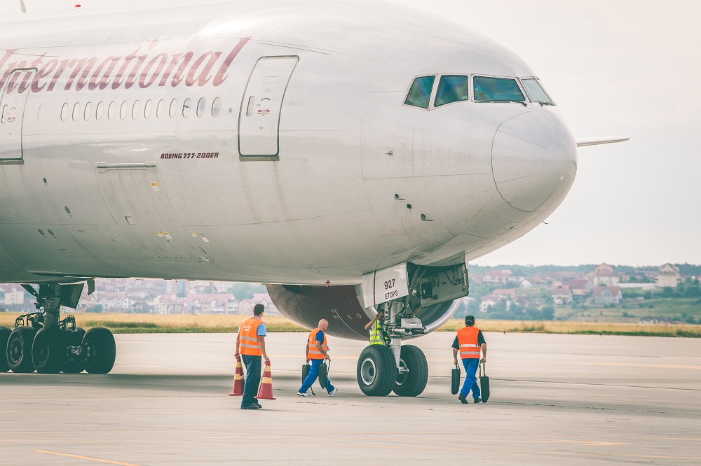 Trafic aglomerat și pe aeroport, pe 9 mai: 120 de avioane vor ateriza și decola