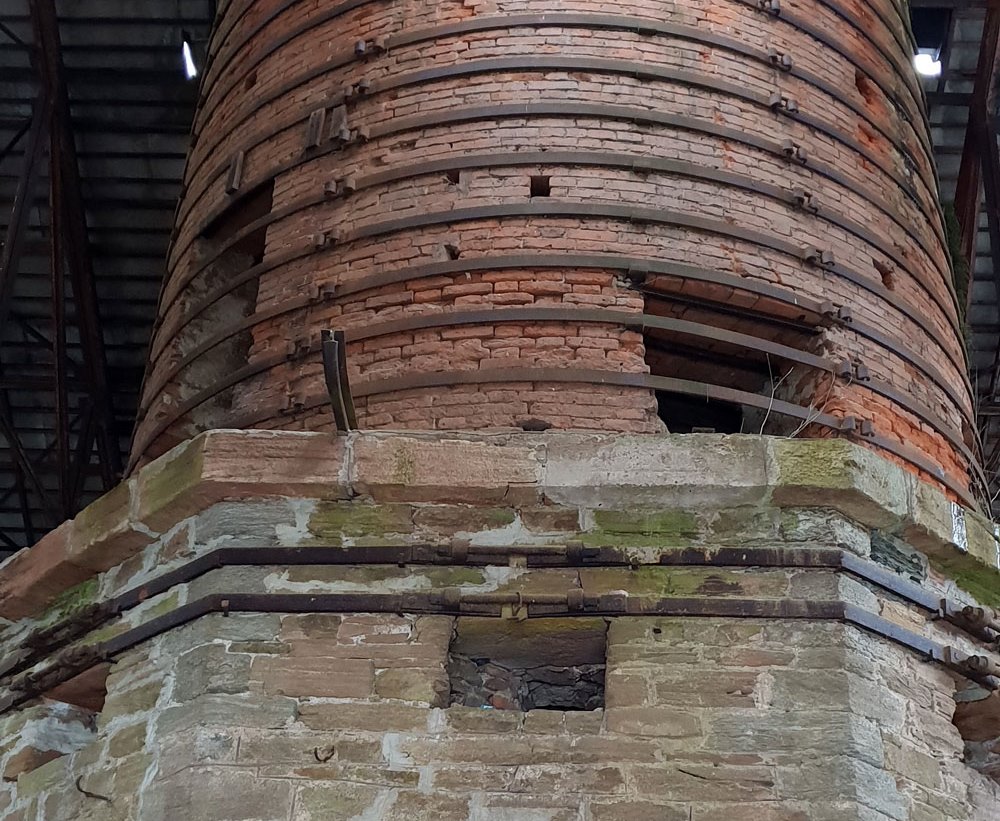 Călător prin România de Alexandra Cristian. Furnalul de la Govăjdia, cel mai vechi din Europa